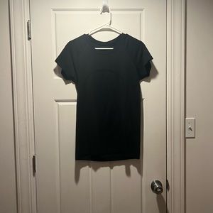Lululemon swiftly tech top